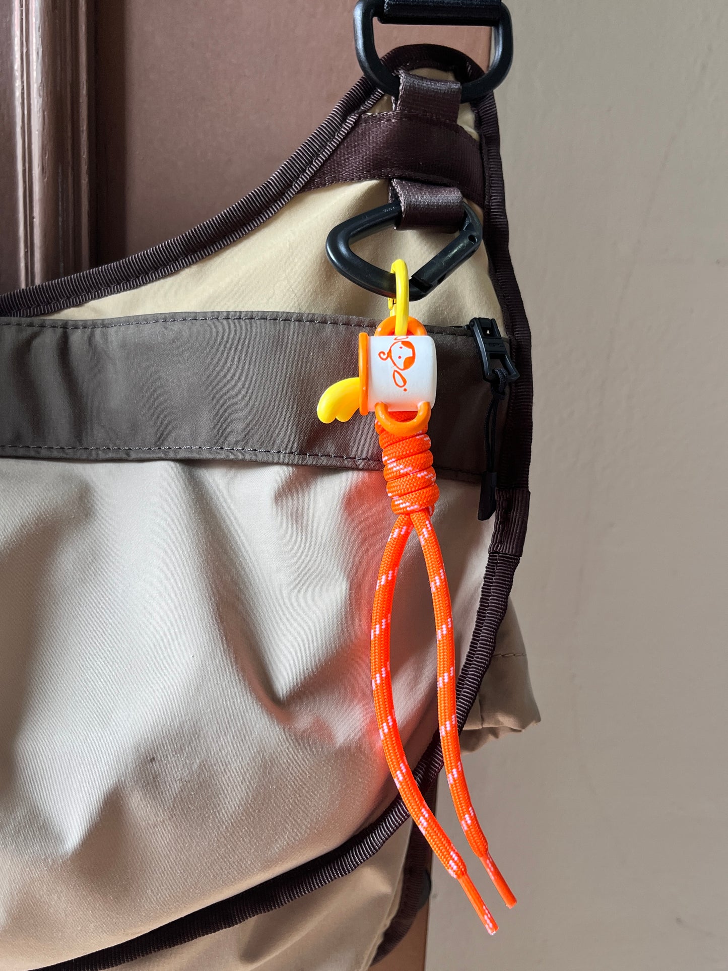 03) Noodsly Resin Bag Keychain